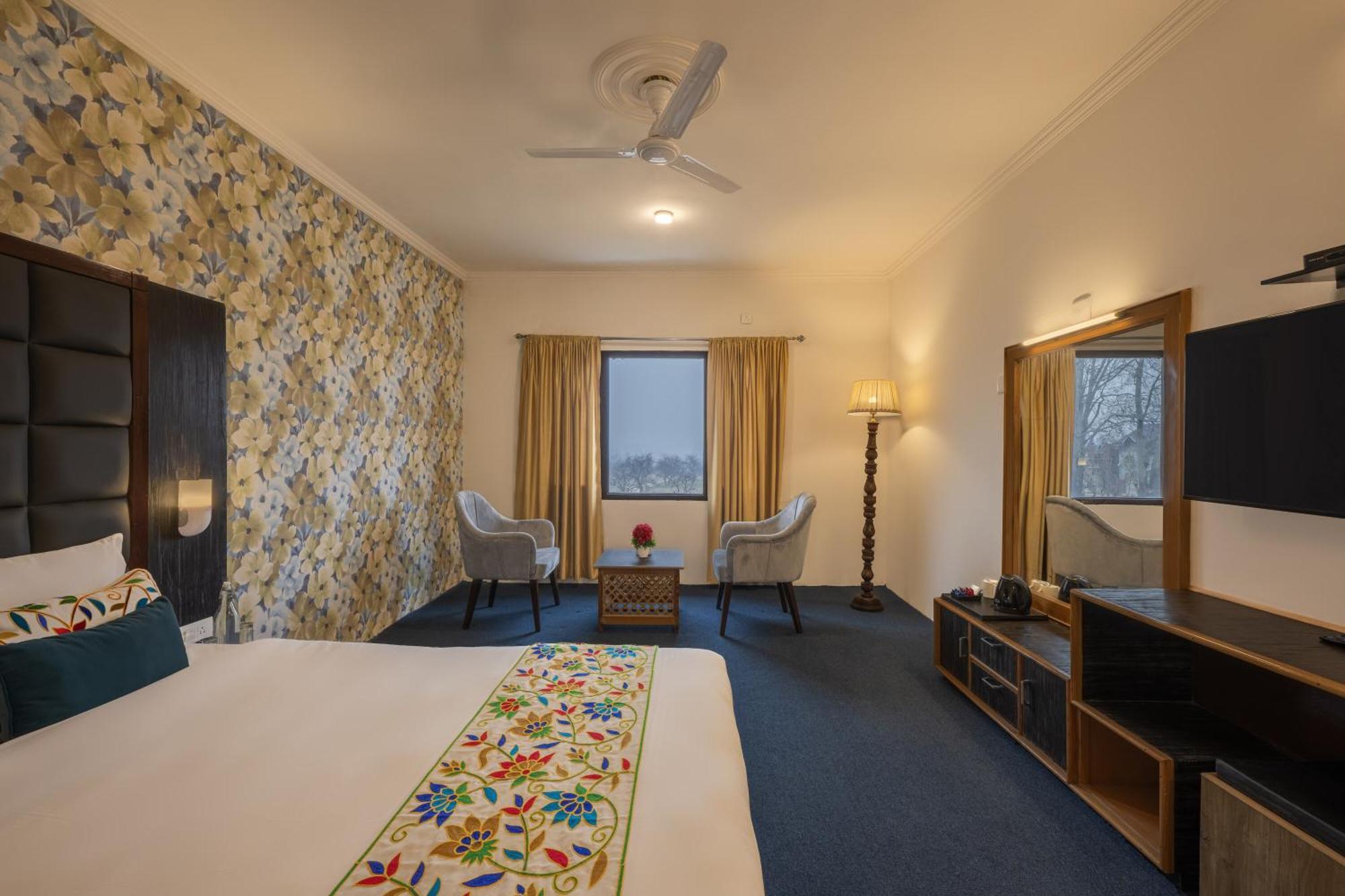 Echor Kashmir Holidays Resort Srinagar Exterior photo